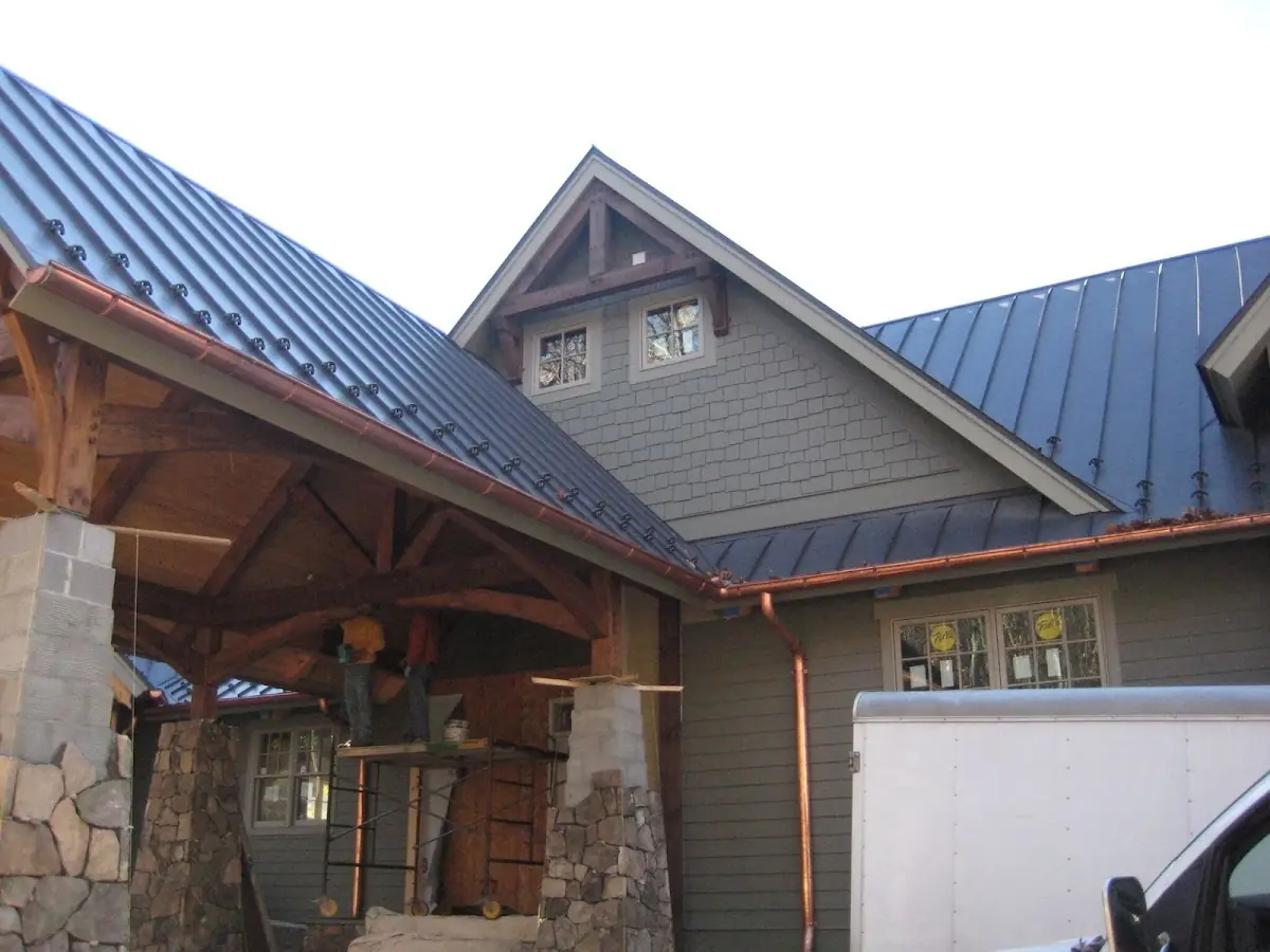 Craftsman Roofing team delivering quality roofing work in Del Rey
